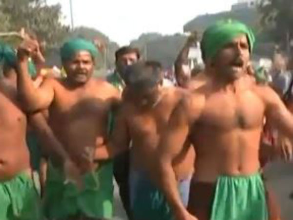 டெல்லியில் போராட்டம் 