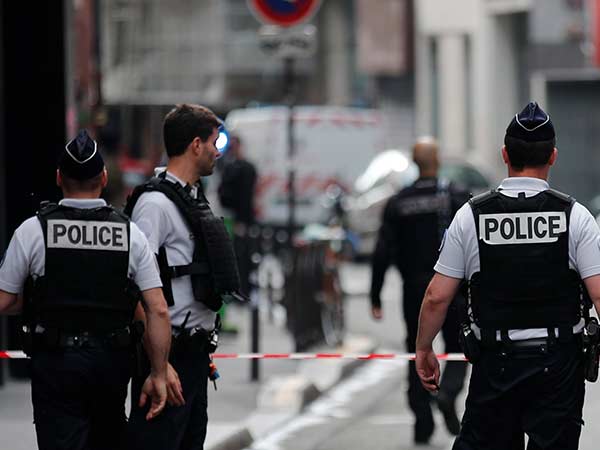 நுழைய முயற்சி 