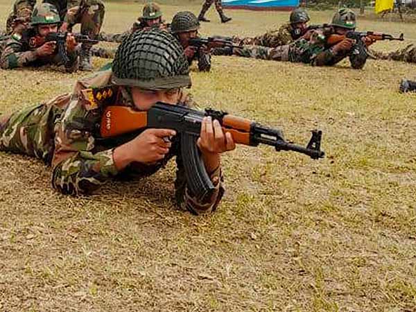 பாதுகாப்புத்துறை அமைச்சகத்திடம் அறிக்கை 