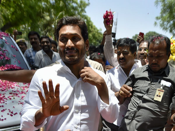 காங்.க்கும் குறைவு 