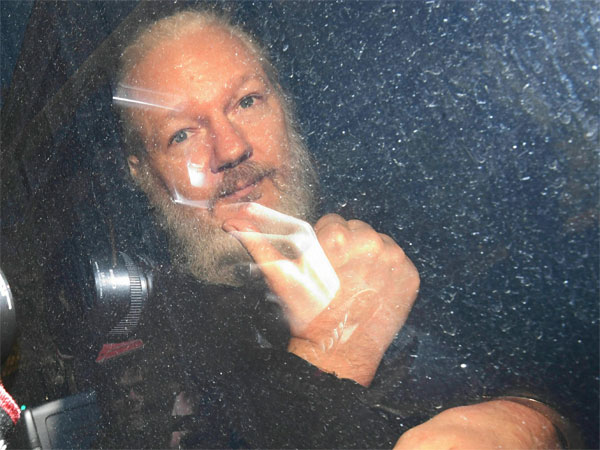 லண்டன் நீதிமன்றம் 