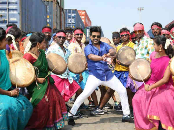 Nuts..chipss .. l eat so many snacks Oviya 