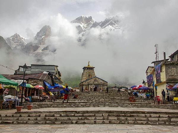 பத்ரிநாத் கோவில் திறப்பு