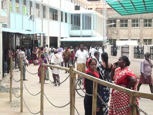 மருத்துவமனை 