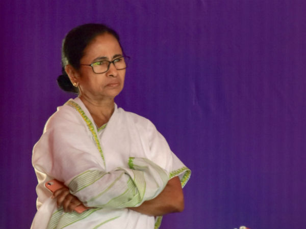 அத்தை-மருமகன் ஊழல் 