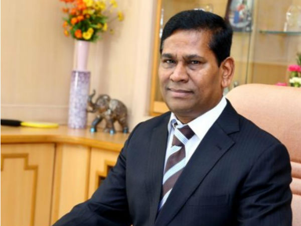கொல்கத்தாவில் மார்ட்டின் 