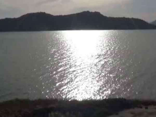 அதிமுக அரசு வஞ்சிக்கிறது 