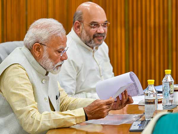 ஏன் ஒற்றுமை 