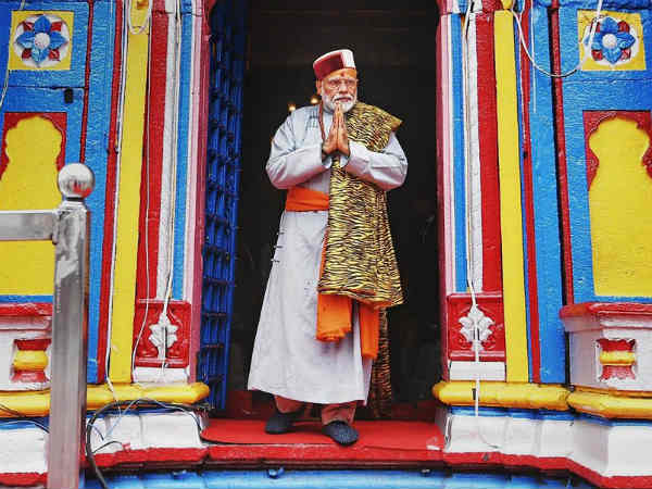 PM Narendra Modi asks all to vote for nation 