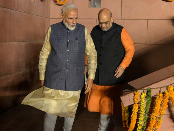 கைகொடுத்த வியூகங்கள் 