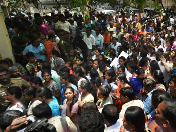 6 மணி நேரம் தாமதம் 