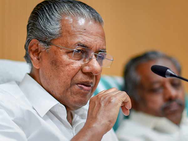 விளக்கமளிக்காத பினராயி விஜயன் 