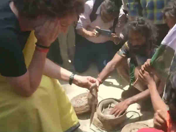 பாம்புகளுடன் விளையாட்டு 