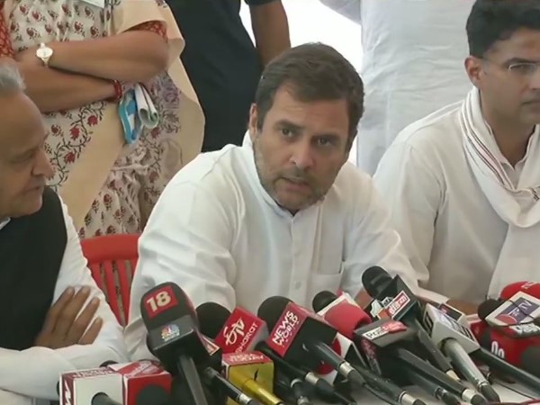 குடும்ப அரசியல் 