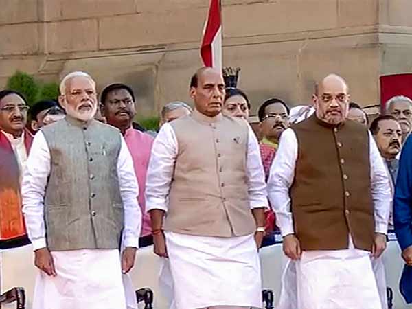 உ.பி 62 எம்பிக்கள் 