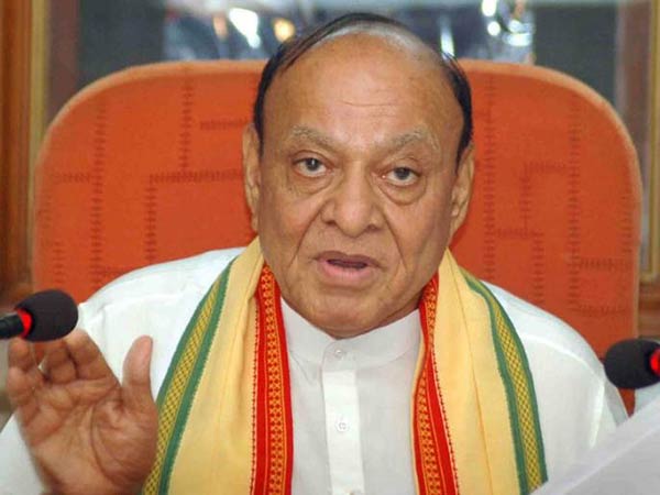 முன்னாள் முதல்வர் முன்னாள் முதல்வர்