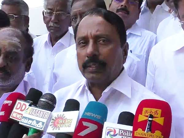 மாணவர்கள் 