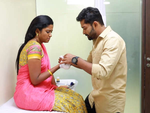 soundarya sees barathi and kannamma jointly 