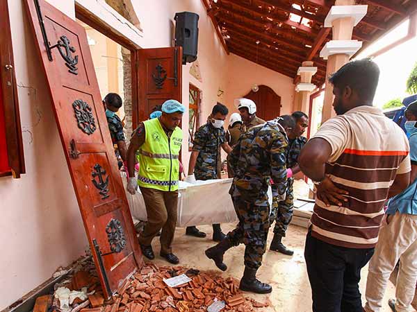 Sri Lankan police asks help from Former LTTEians for intelligence after the blast