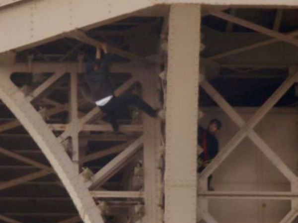 1000 அடியை தொட 