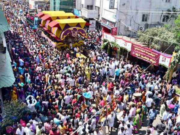  குவியும் பக்தர்கள்
