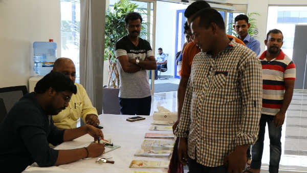 பயனாளிகளுக்கு இலவச சிகிச்சை,ஆலோசனை 