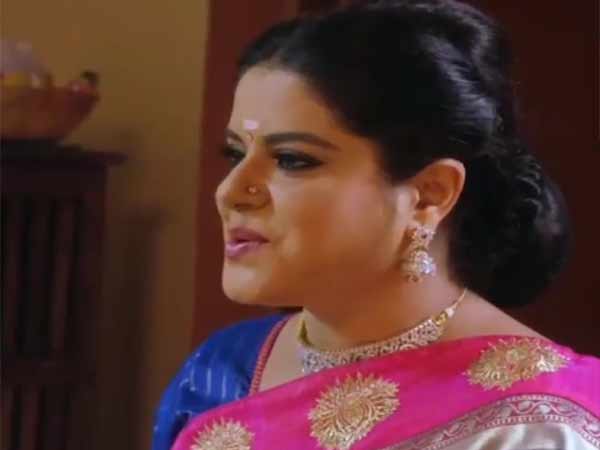 அடுத்த காரில் 