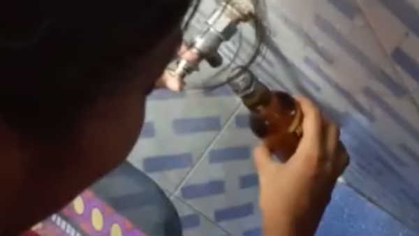 பாத்ரூம் பாத்ரூம்