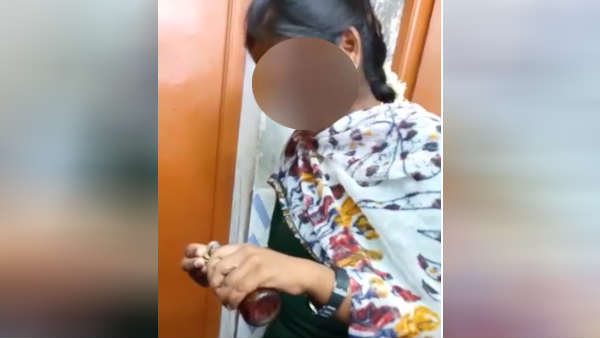 2 பெண்கள் 2 பெண்கள்