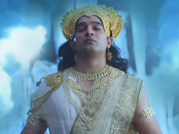 தரிசனம் தருகிறார் தரிசனம் தருகிறார்