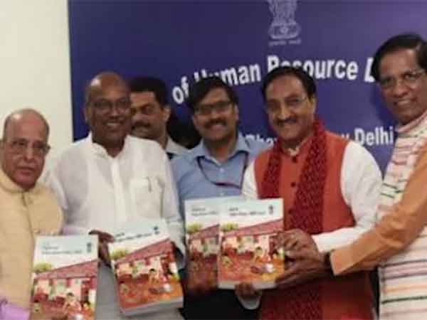 தெருவுக்கு தெரு தீ வைப்போம் 