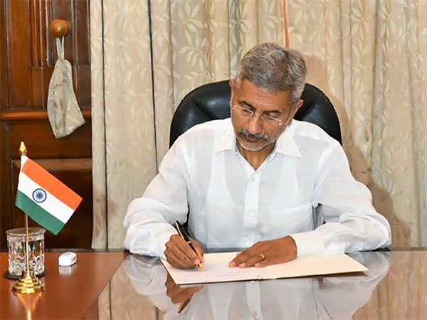 குஜராத்தில் காலி குஜராத்தில் காலி