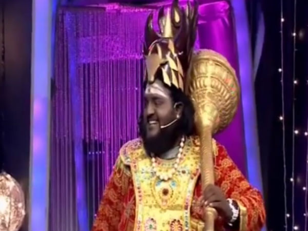 வெட்டிட்டான் மரத்தை 