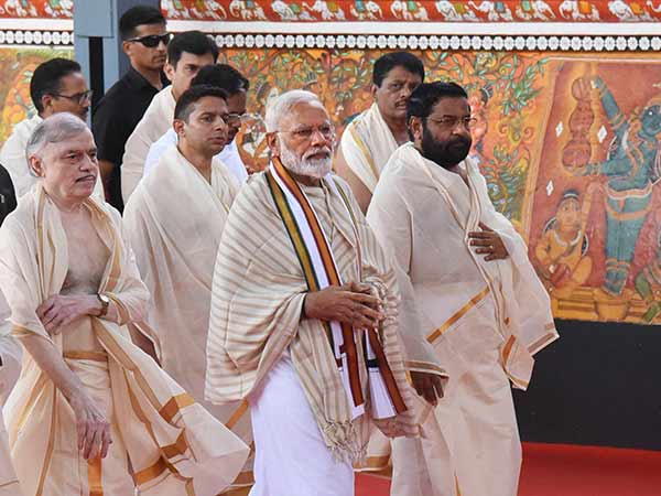 100 கிலோ தாமரை பூ 