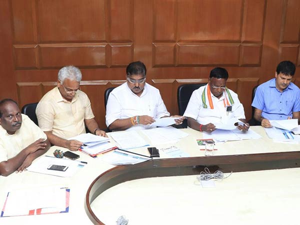 No personal hostility on Kiran Bedi.. Narayanasamy interviewed