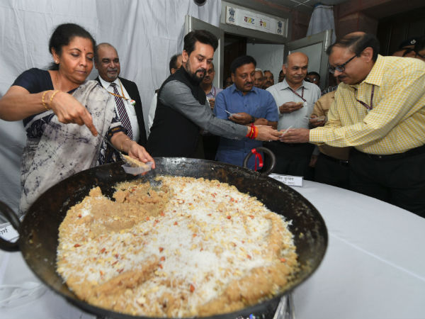 வேலைவாய்ப்புகளுக்கு திட்டங்கள் 