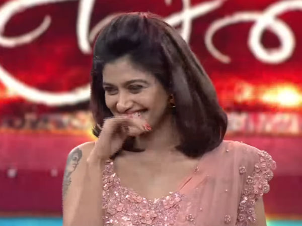 முதல் சீசன் ஓவியா 