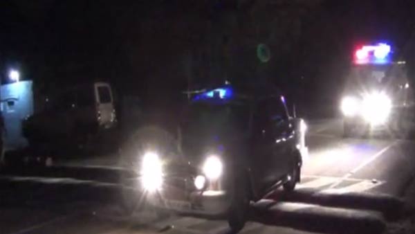 பொதுமக்கள் மீது தாக்குதல் பொதுமக்கள் மீது தாக்குதல்