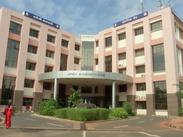 Online examination for medical courses in jipmer started with 1.84 lakh students