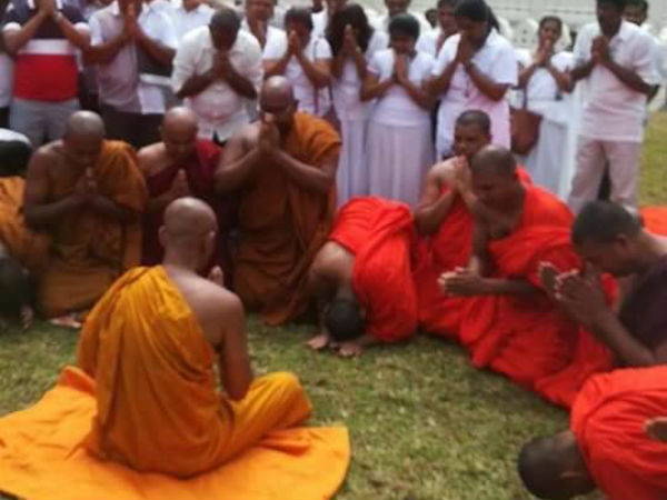 திருமலையில் போராட்டம் திருமலையில் போராட்டம்