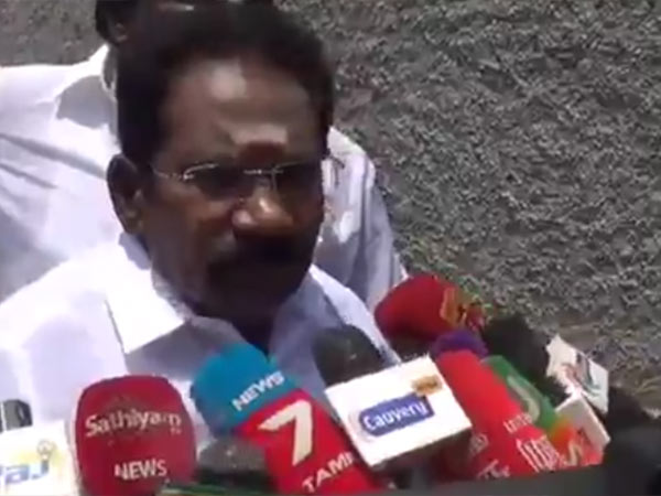 எப்படி இப்படி வாக்குறுதி அளித்தார்? 