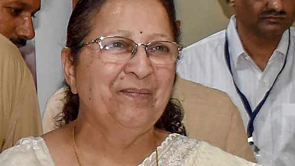 சுமித்ரா மகாஜன் 