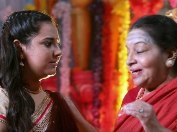 தமிழ்செல்வியும் பாட்டியும் 