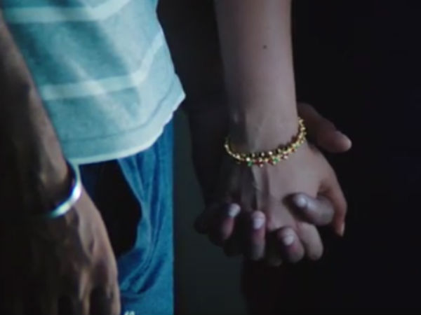 மெதுவாக ஜனனியின் கை பிடிச்சு 