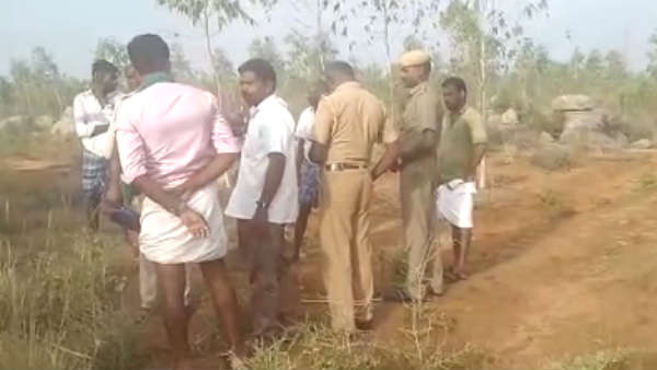 அழகிகள்