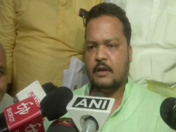 தாய்வீடு திரும்புகிறோம் 