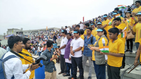 Govt school kids witness Chandrayan 2 launch 