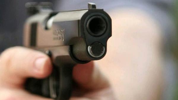 12 முகாம்கள் 