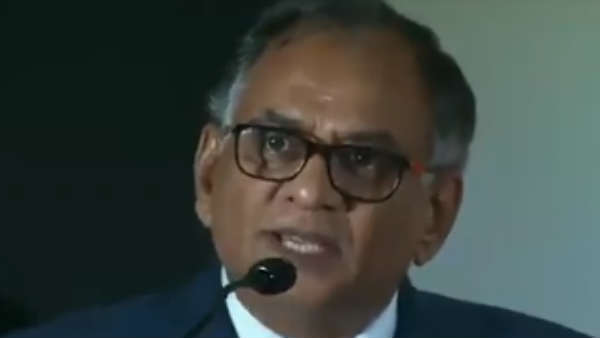 பிராமண ஏழைக்கு இடஒதுக்கீடு 