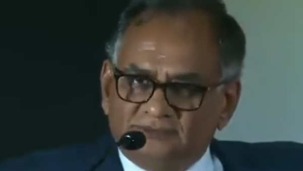 ஓரம்கட்ட அனுமதிக்க கூடாது 